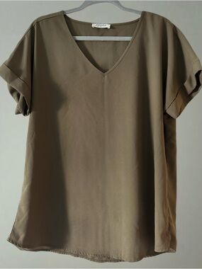 Olive V-Neck Short Sleeve Blouse